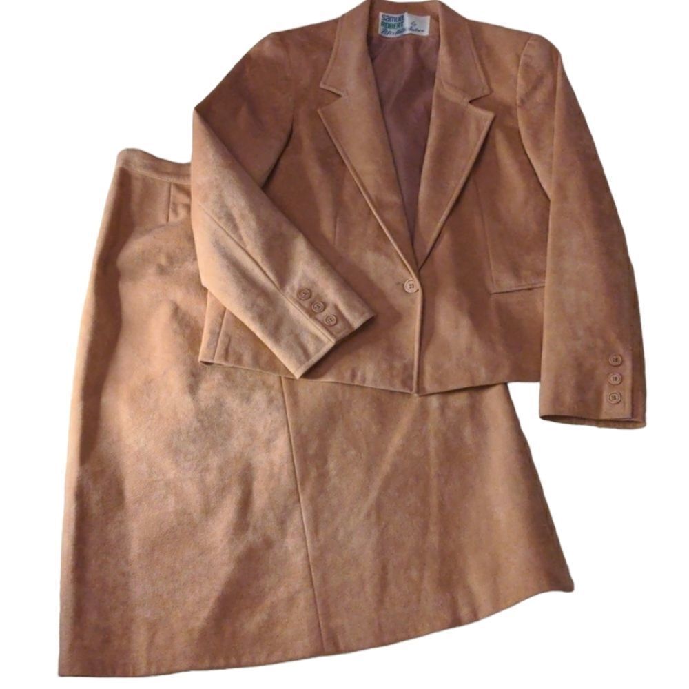 Samuel Robert Vintage pink suede skirt suit set size 12‎